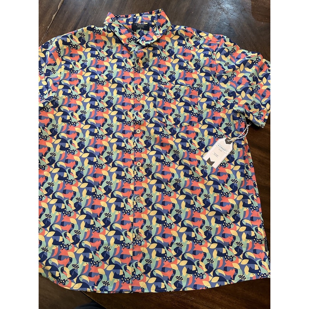 Coast Size Large Social Tucan Short Sleeve‎ Button Down NWT